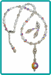 Shimmery White, Drop Pendant Necklace Set