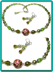 Rose Vines on Green Crystals Necklace Set