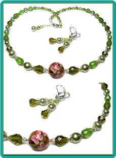 Rose Vines on Green Crystals Necklace Set